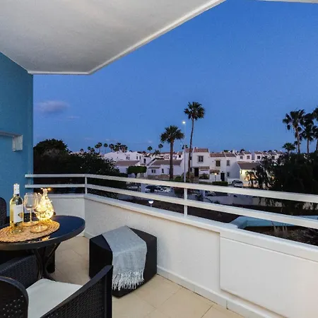 Апартаменты Lovely Tenerife Сан Мигель